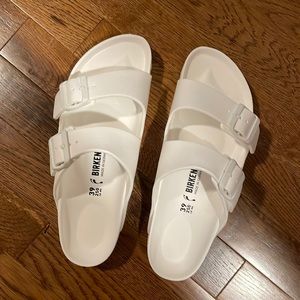 🤍 NEW Birkenstock Arizona EVA Slides Sandals Never been worn but no box.